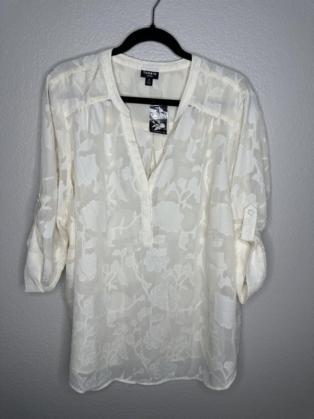 Torrid Shirt Womens 2X Ivory Harper Floral Burnout Roll Tab Sleeve V Neck Sheer